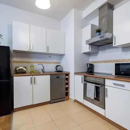 Nice,sunny,quiet Flat Near To Deak Ferenc Sqaure